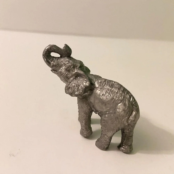 Vintage Lot of  2 Mini Pewter Elephant Figurines 2 Inch Size Trunk Up Figures - Picture 9 of 14